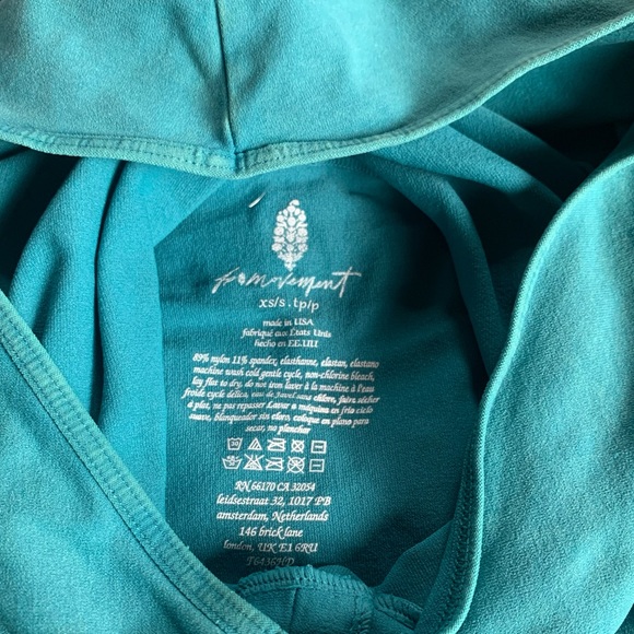 FP Movement Good Karma Hoodie in Tropical Cabana. Size XS/S. - Picture 9 of 9